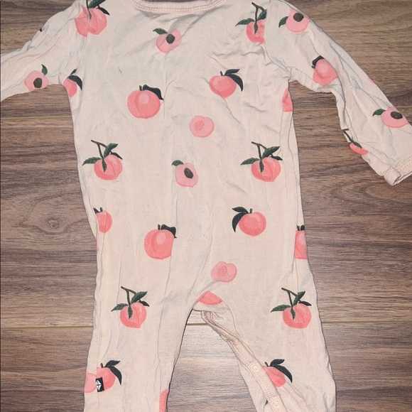Kyte BABY Pink Peach Print Footie - Picture 3 of 4